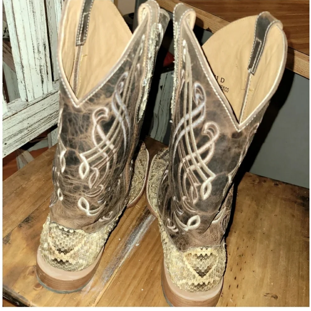 Gringo Traditions Snake Skin Boots - Picture 4 of 8